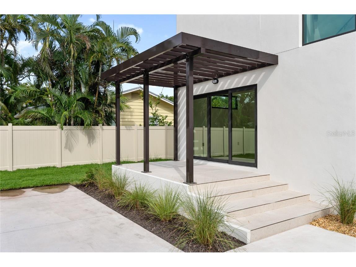 1759 Waldemere Street Sarasota FL 34239 A4666725 image89