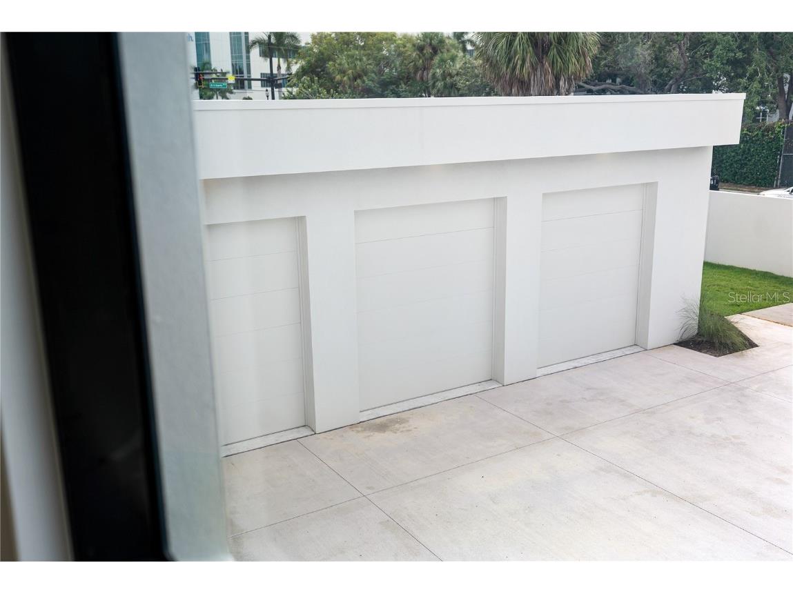 1759 Waldemere Street Sarasota FL 34239 A4666725 image91