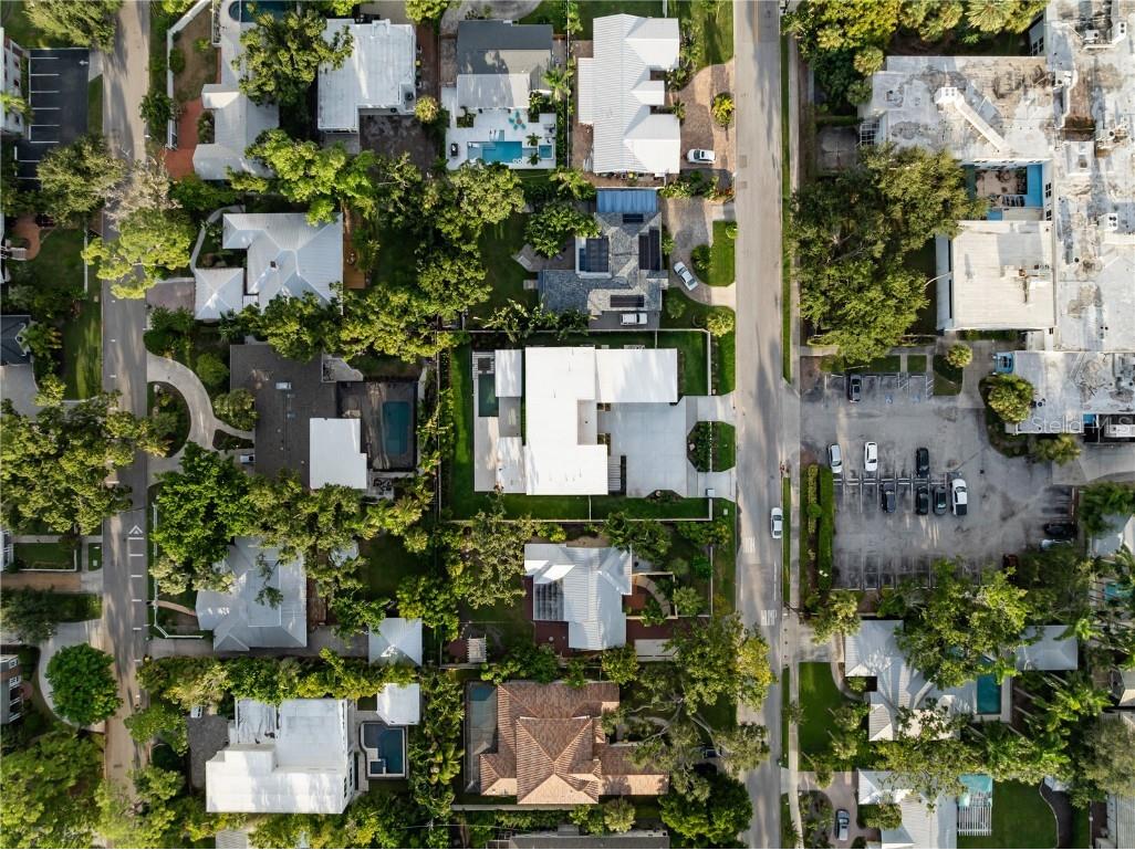 1759 Waldemere Street Sarasota FL 34239 A4666725 image94