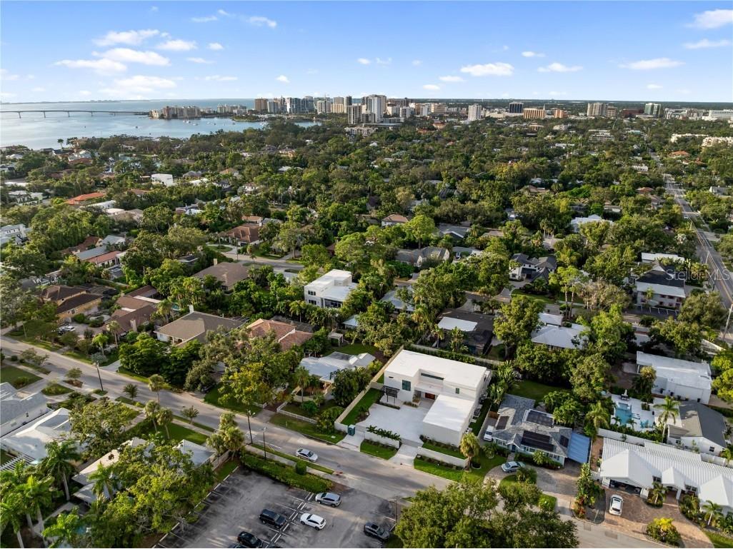 1759 Waldemere Street Sarasota FL 34239 A4666725 image95