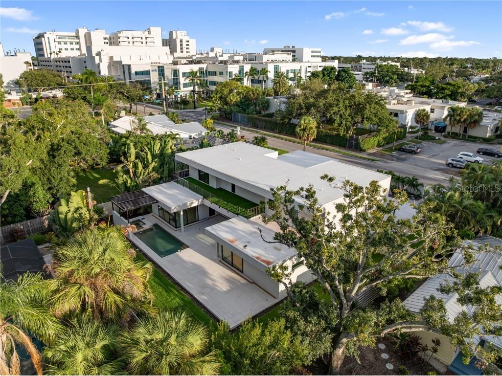 1759 Waldemere Street Sarasota FL 34239 A4666725 image96