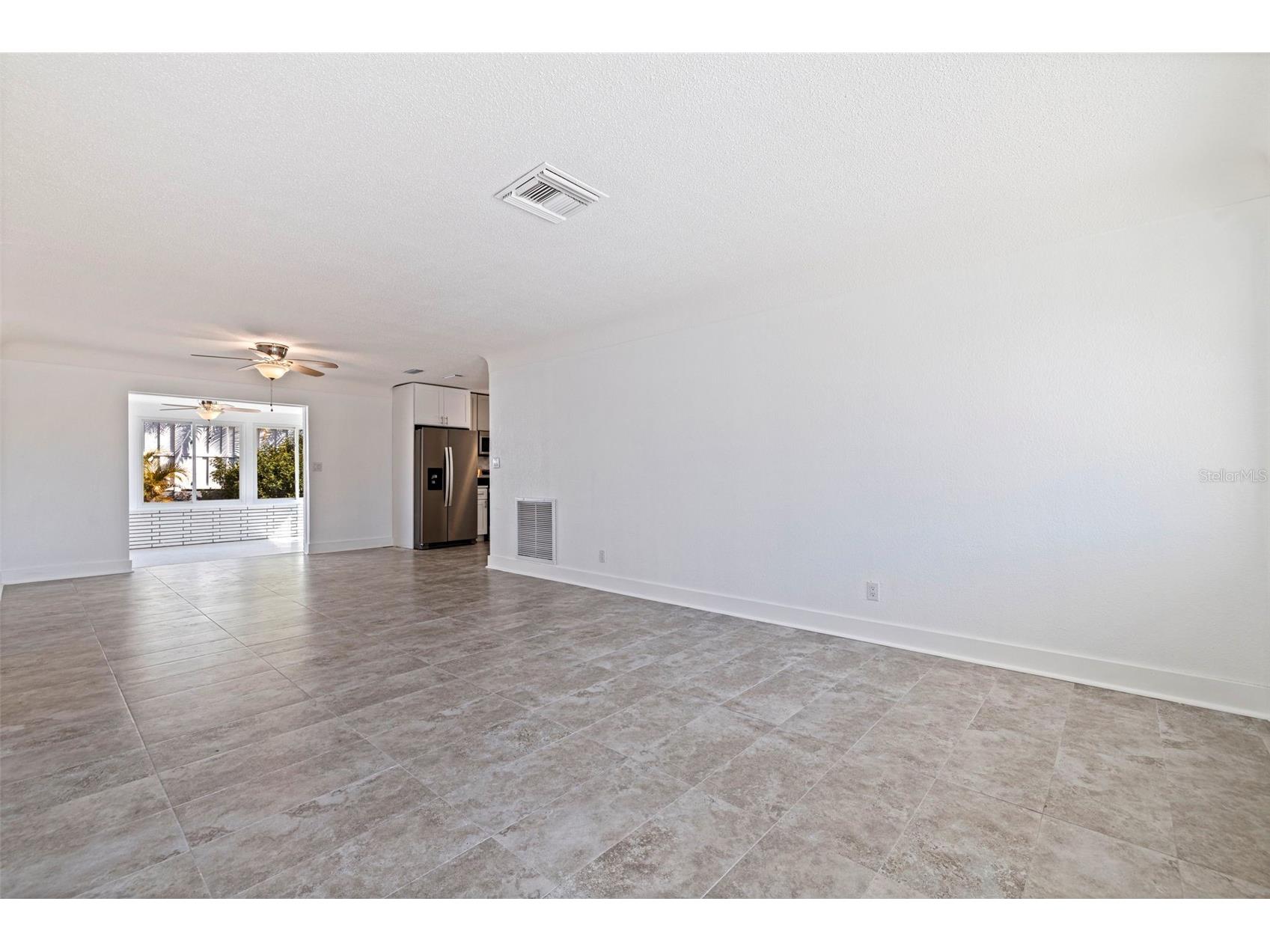 176 175th Avenue E Redington Shores FL 33708 TB8492951 image5