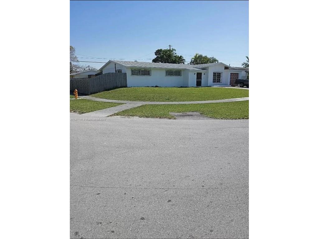 176 176 Miami FL 33157 J974035 image1