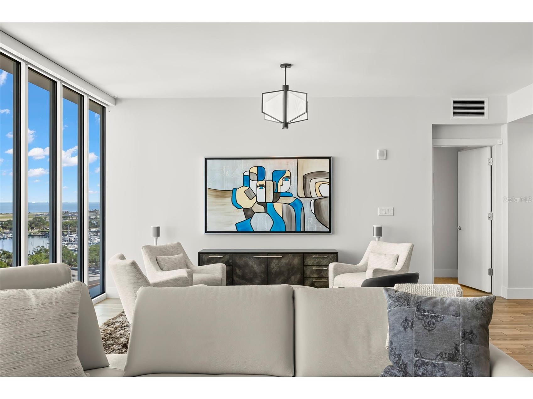 176 4th Avenue NE #1102 Saint Petersburg FL 33701 TB8495722 image14