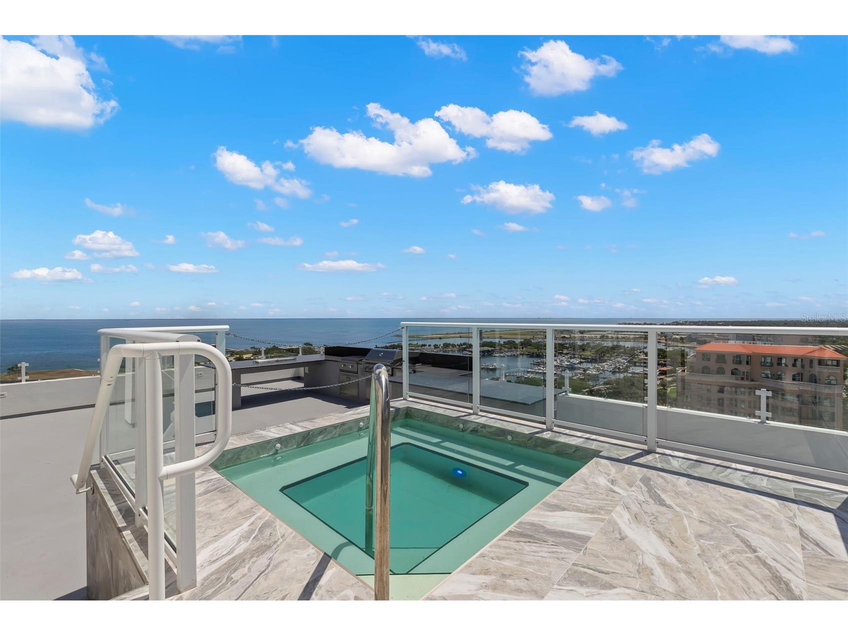 176 4th Avenue NE #1102 Saint Petersburg FL 33701 TB8495722 image43
