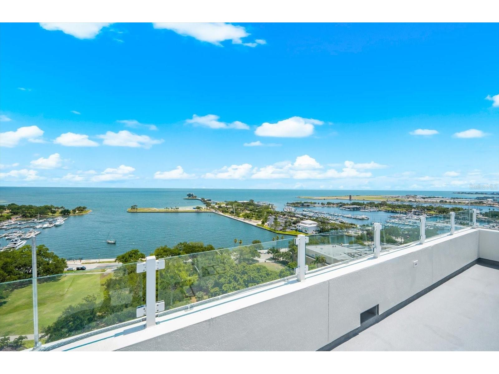 176 4th Avenue NE #201 Saint Petersburg FL 33701 TB8490960 image1