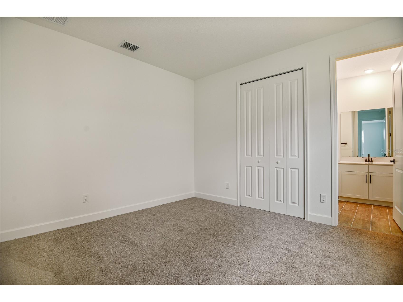 176 Blue Star Court Tavares FL 32778 S5137066 image4