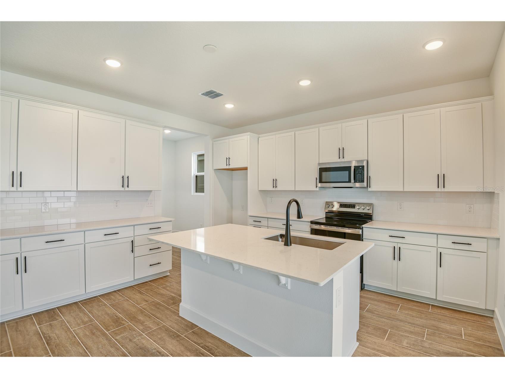 176 Blue Star Court Tavares FL 32778 S5137066 image7