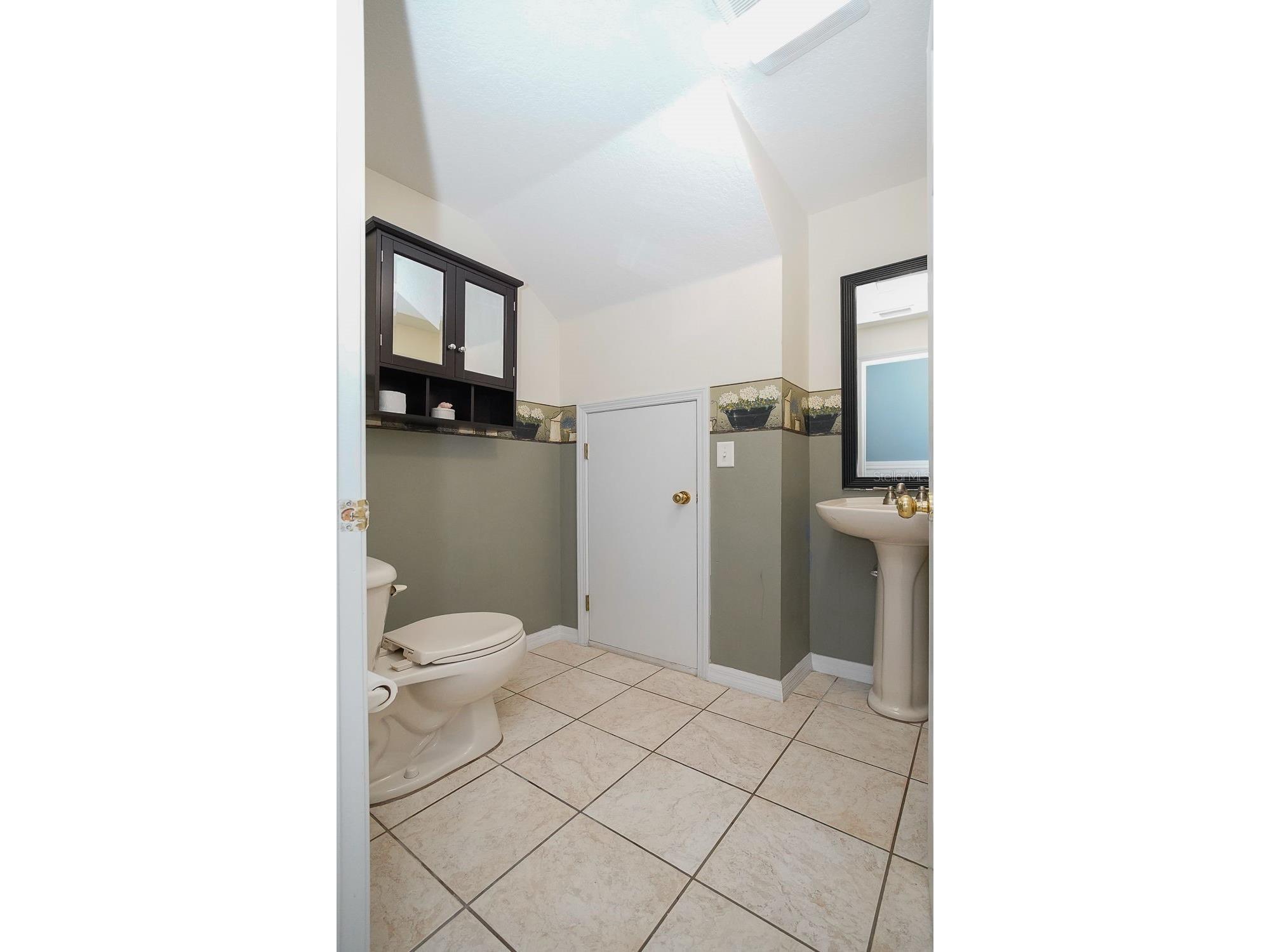 176 Coquina Bay Dr Drive Saint Petersburg FL 33705 TB8500590 image16