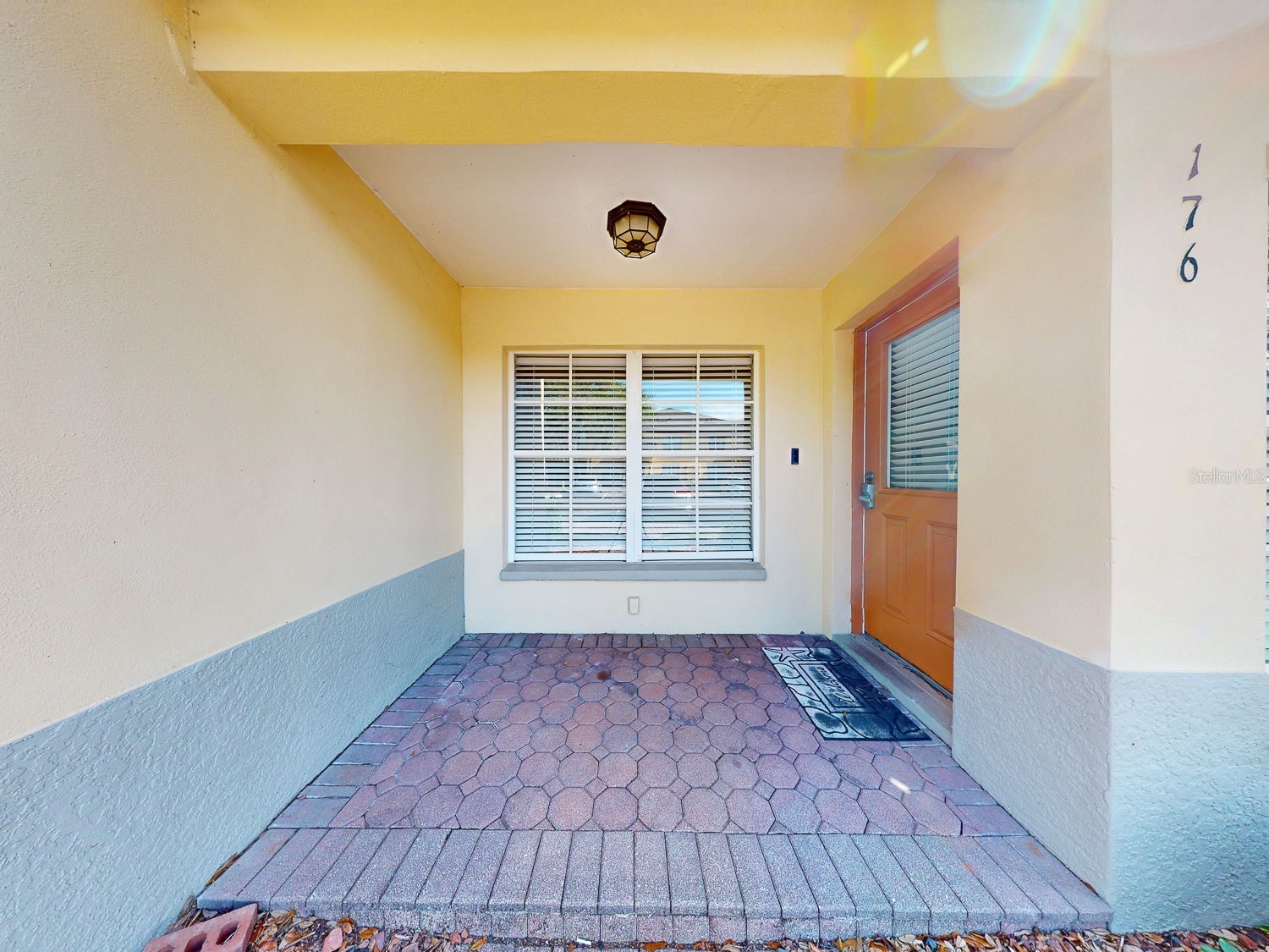 176 Coquina Bay Dr Drive Saint Petersburg FL 33705 TB8500590 image2