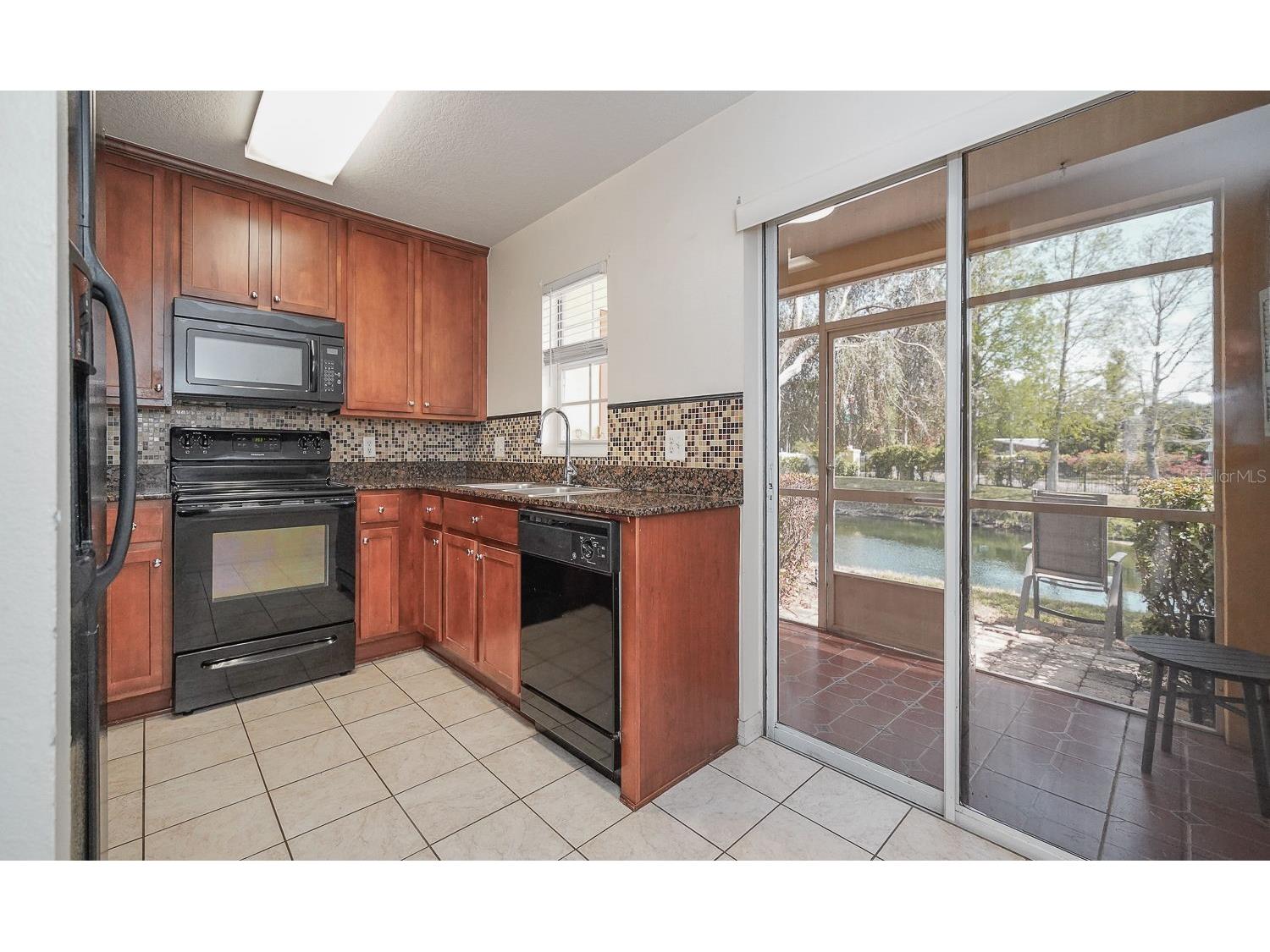 176 Coquina Bay Dr Drive Saint Petersburg FL 33705 TB8500590 image24