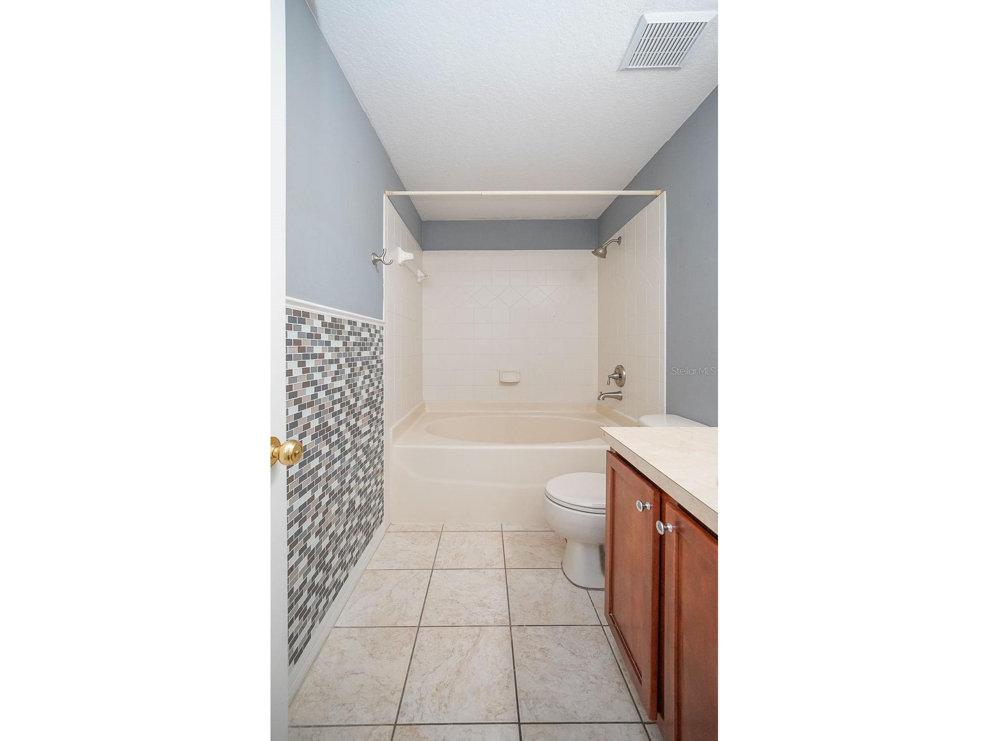 176 Coquina Bay Dr Drive Saint Petersburg FL 33705 TB8500590 image40