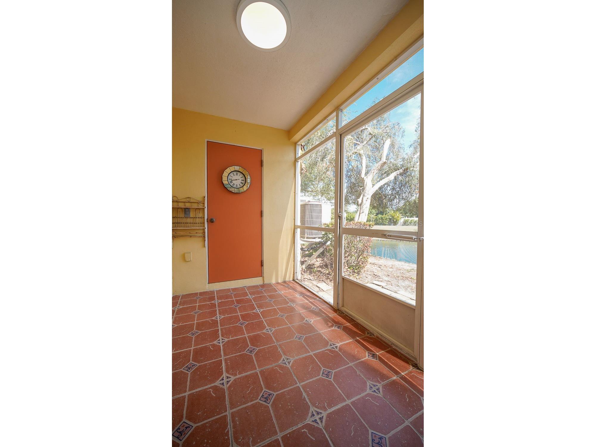 176 Coquina Bay Dr Drive Saint Petersburg FL 33705 TB8500590 image62
