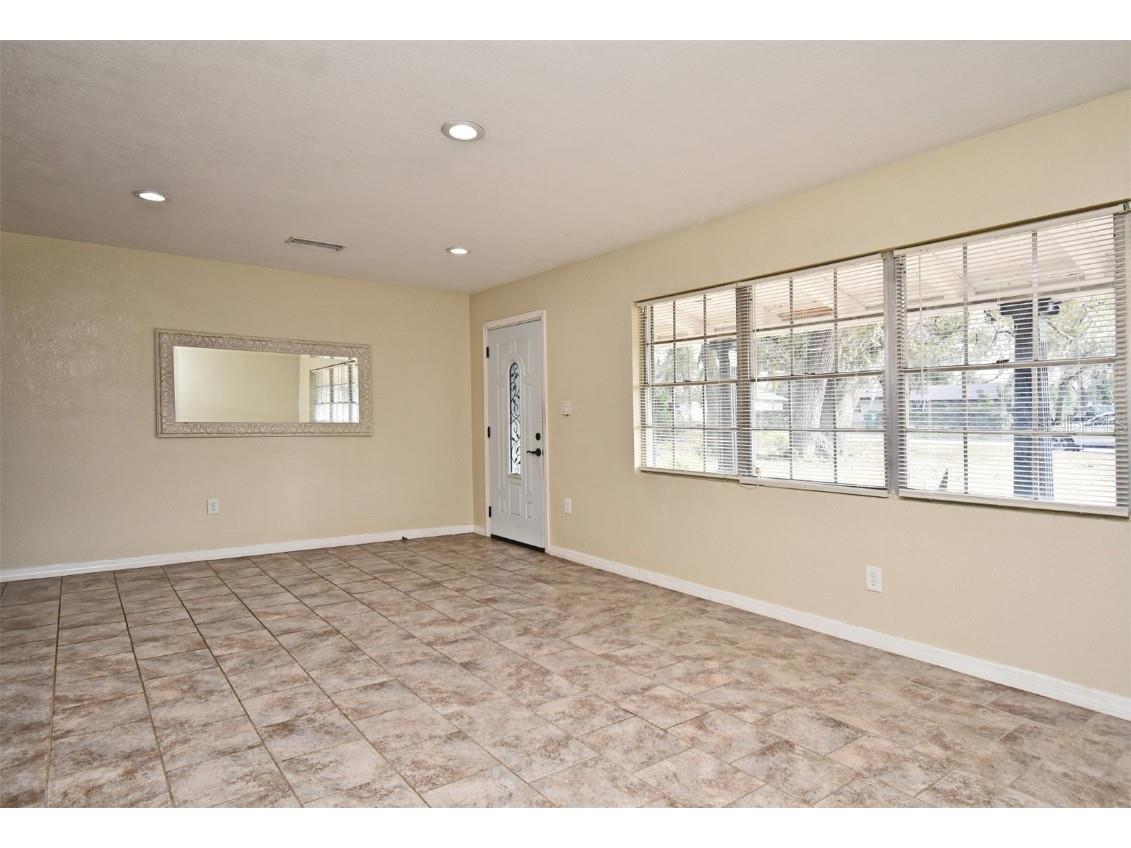 176 E Grandbend Avenue Lake Mary FL 32746 O6277176 image5