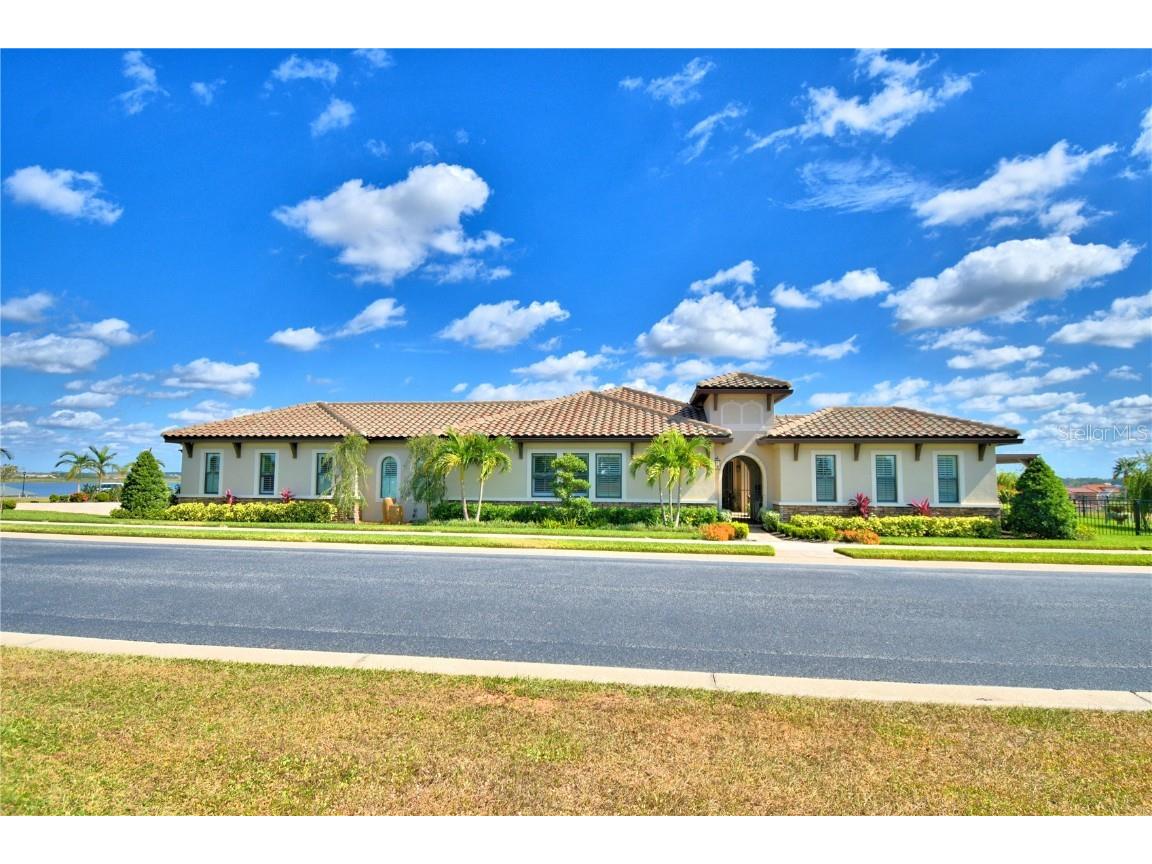 176 Fringe Tree Drive Lake Alfred FL 33850 P4923227 image1