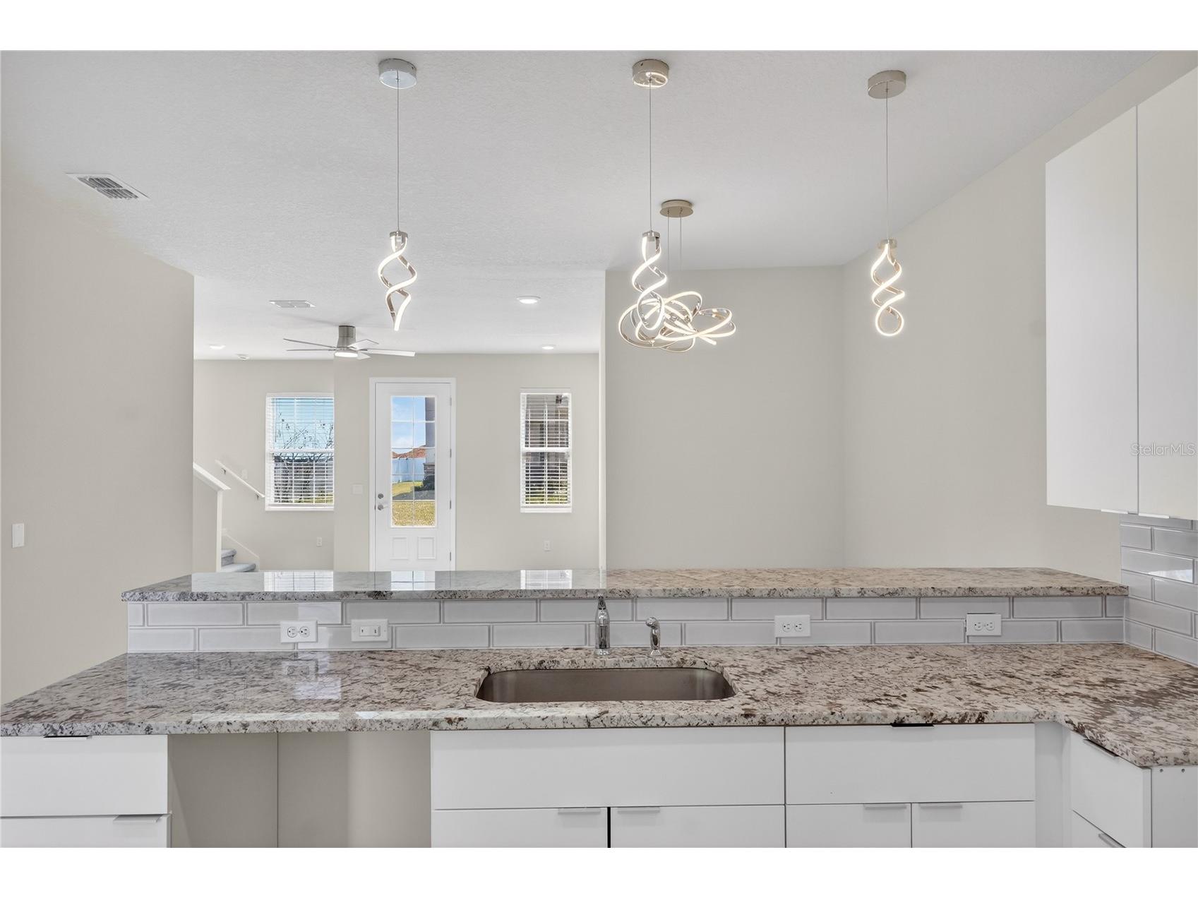 176 Holly Village Drive Davenport FL 33837 V4948143 image6