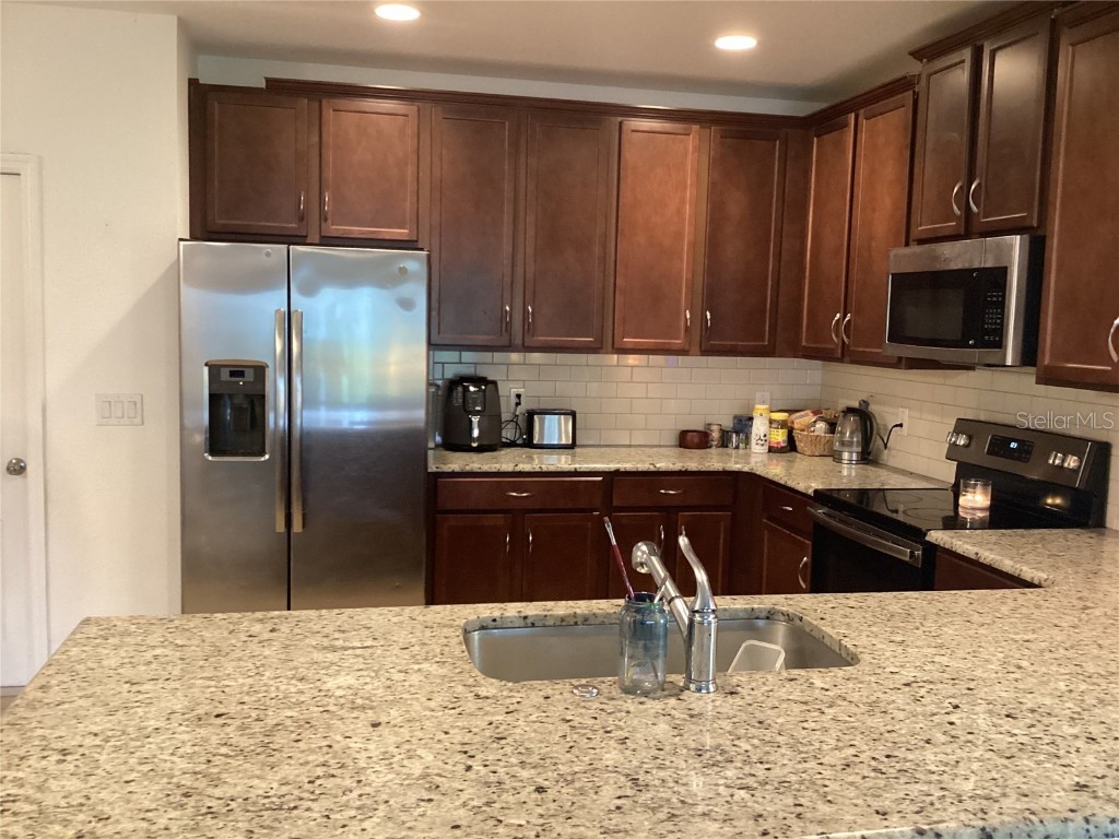 176 Jensen Drive Groveland FL 34736 - Lake Lucy O6307220 image2