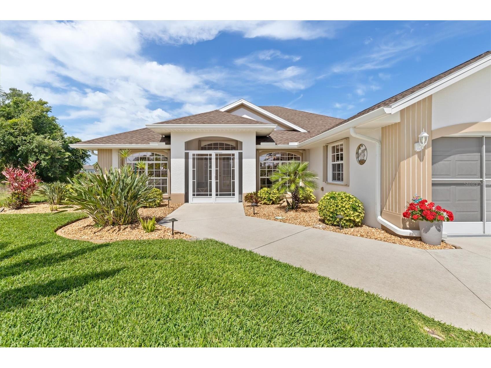 176 Mariner Lane Rotonda West FL 33947 D6147104 image1