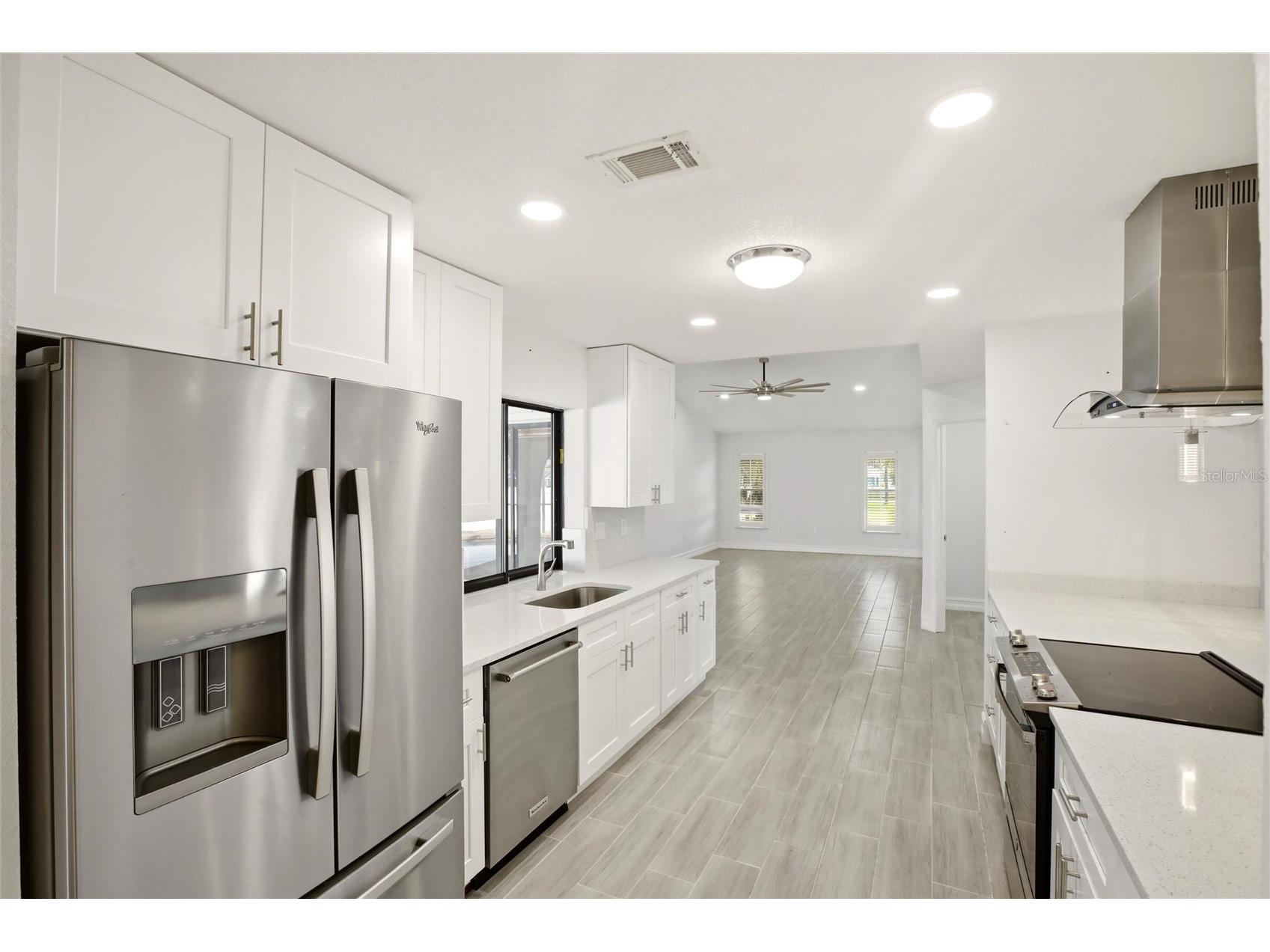 176 N Waterway Drive NW Port Charlotte FL 33952 C7524424 image9