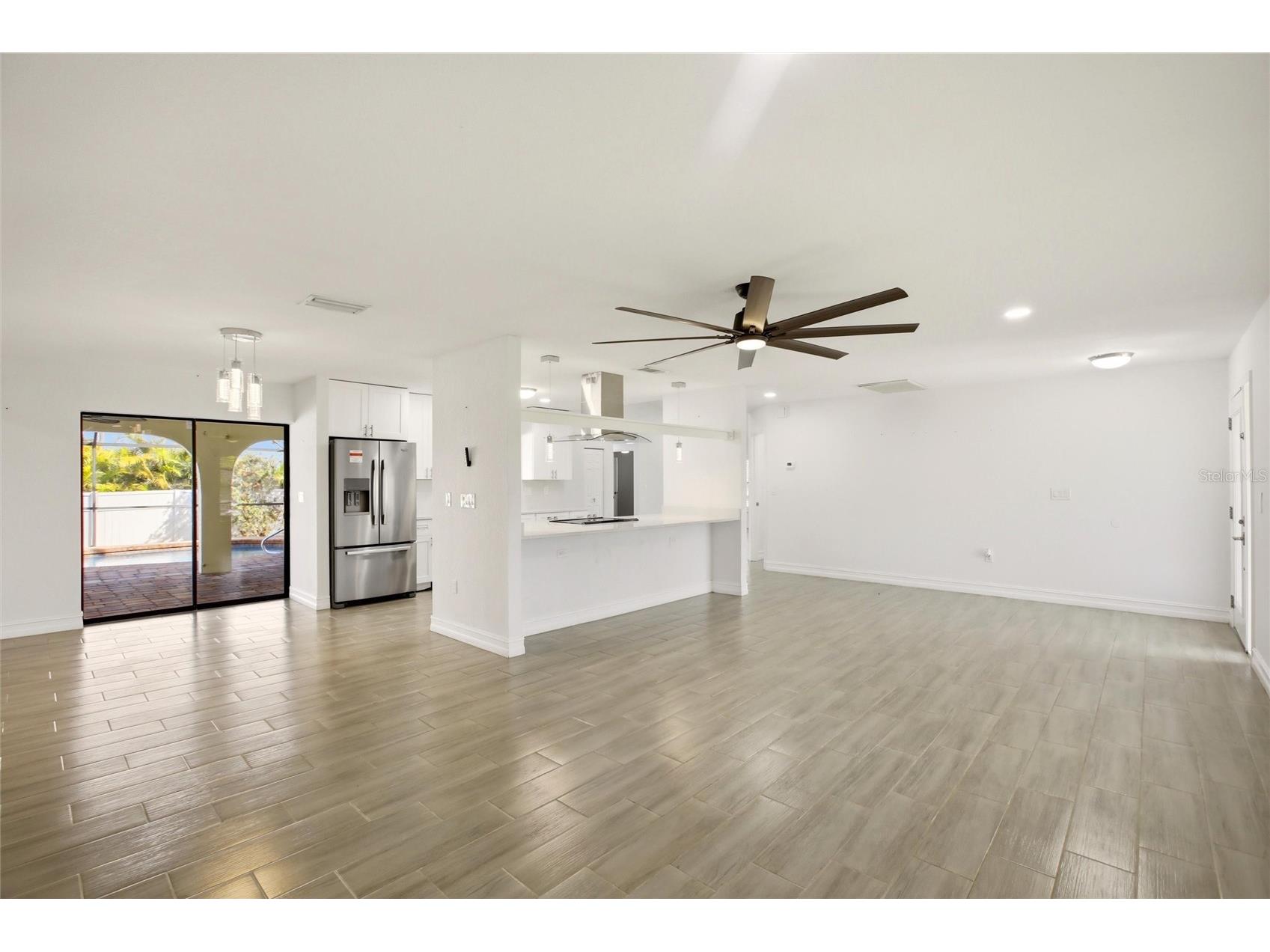 176 N Waterway Drive NW Port Charlotte FL 33952 C7525864 image2
