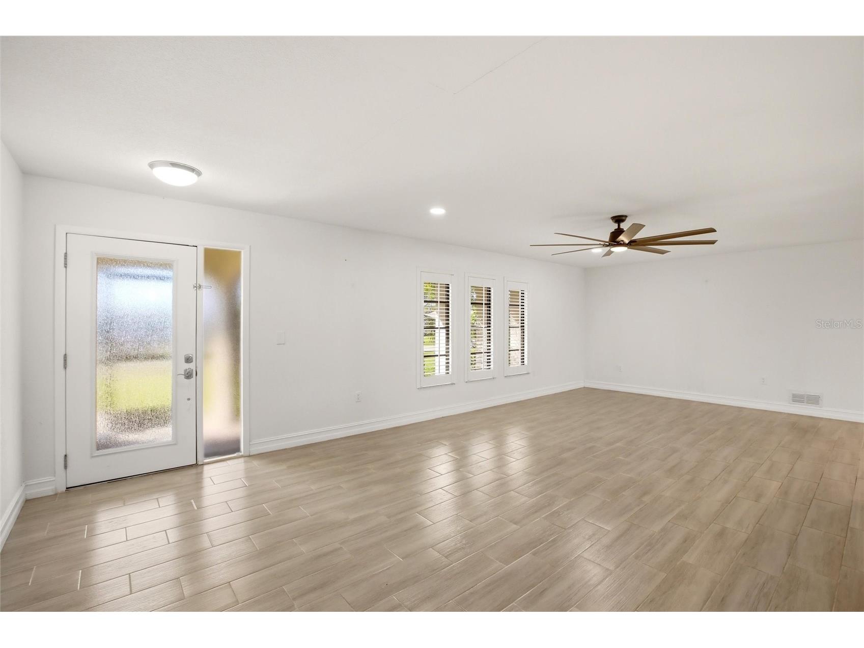176 N Waterway Drive NW Port Charlotte FL 33952 C7525864 image4