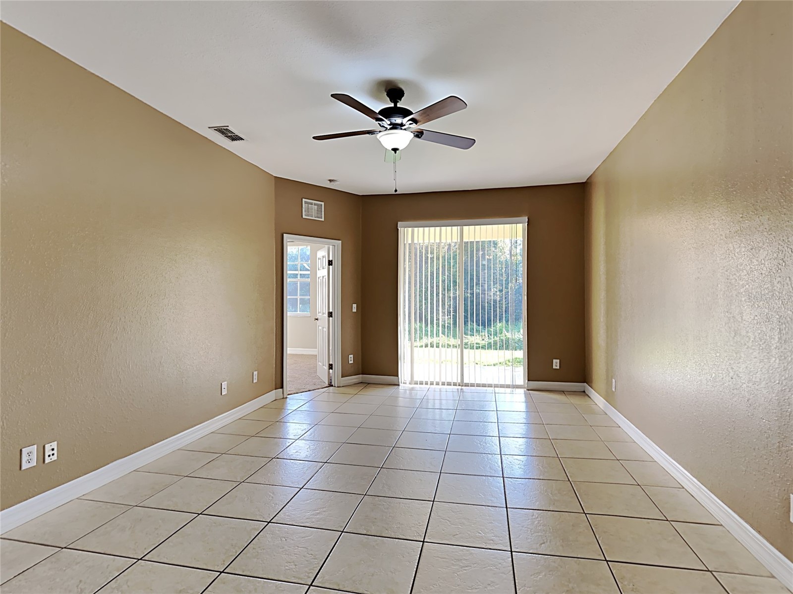 176 Ocean Bluff Drive Poinciana FL 34759 O6398573 image2
