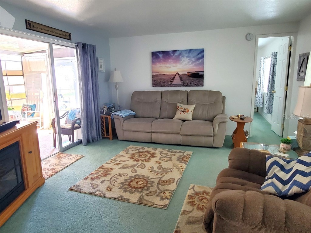 176 W Manatee Loop Punta Gorda FL 33950 C7515469 image15