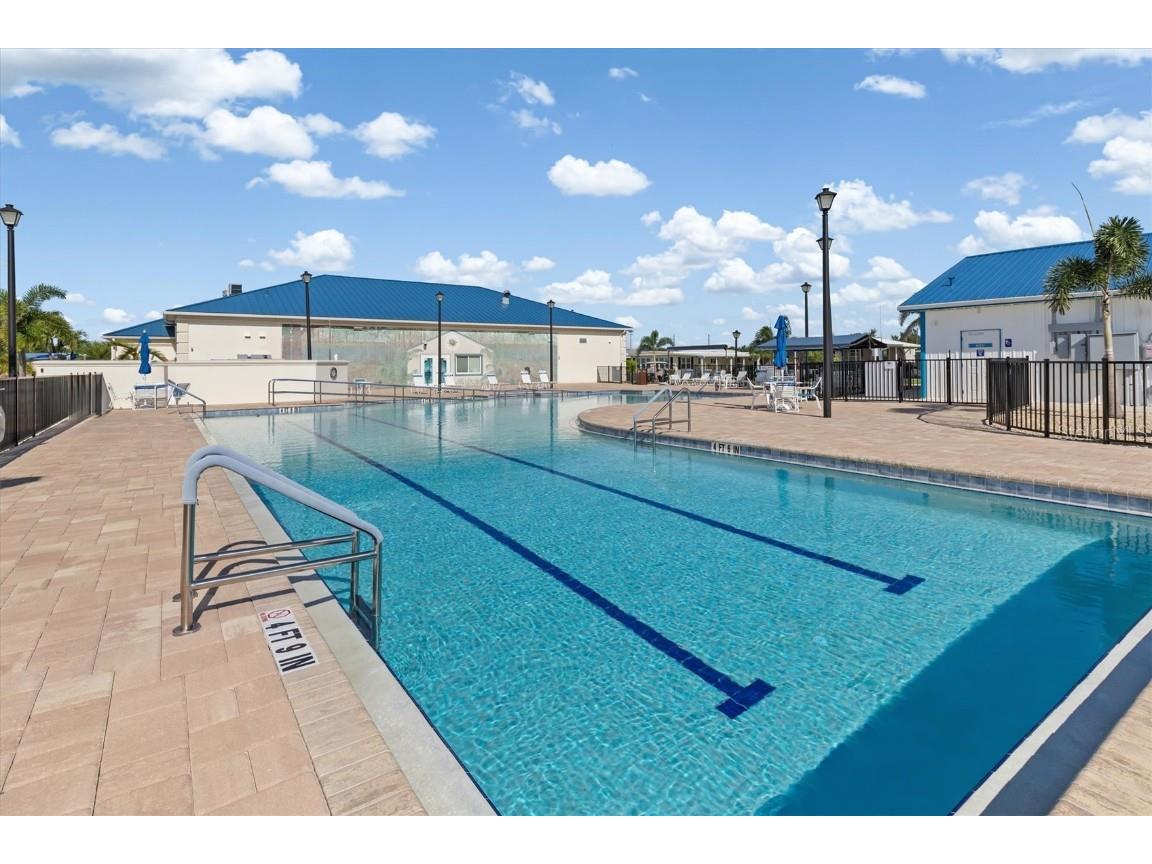 176 W Manatee Loop Punta Gorda FL 33950 C7515469 image2