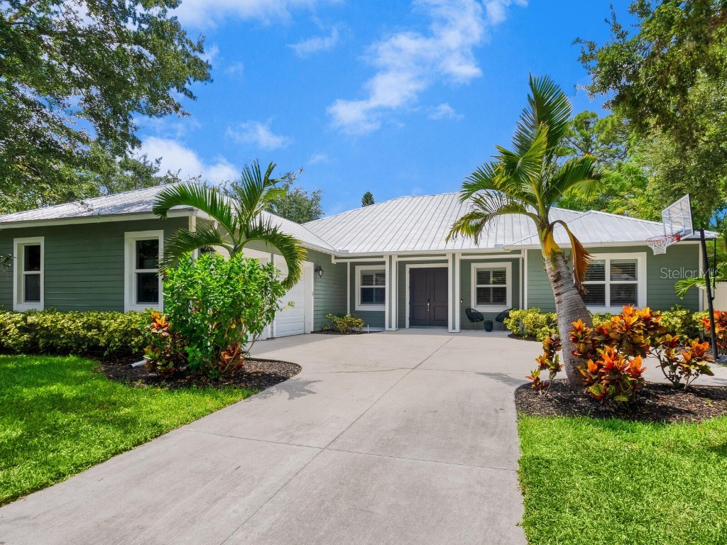 1760 Arlington Street Sarasota FL 34239 A4661996 image1