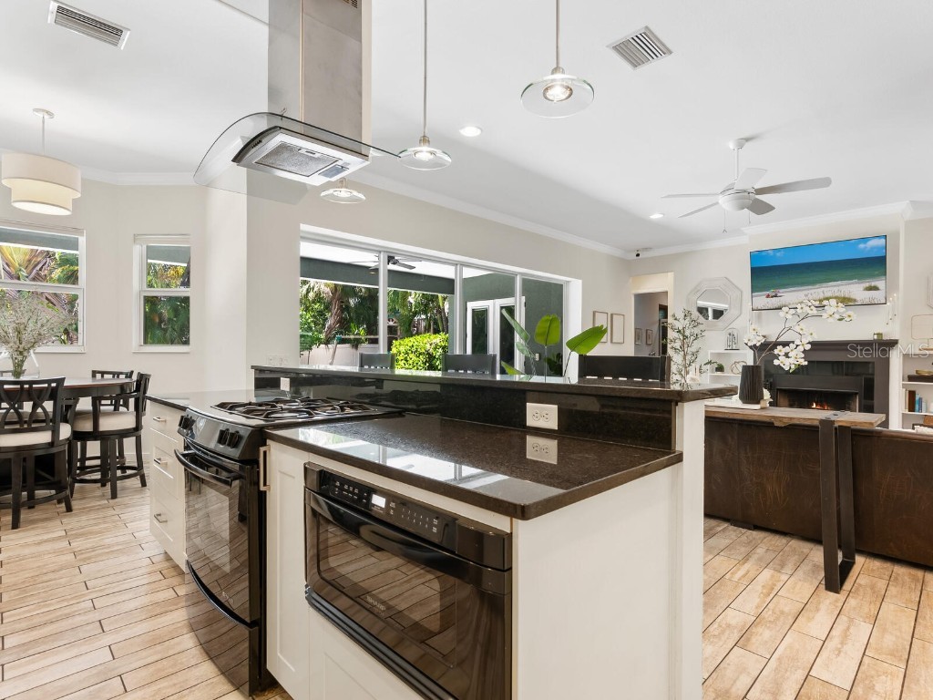 1760 Arlington Street Sarasota FL 34239 A4661996 image16