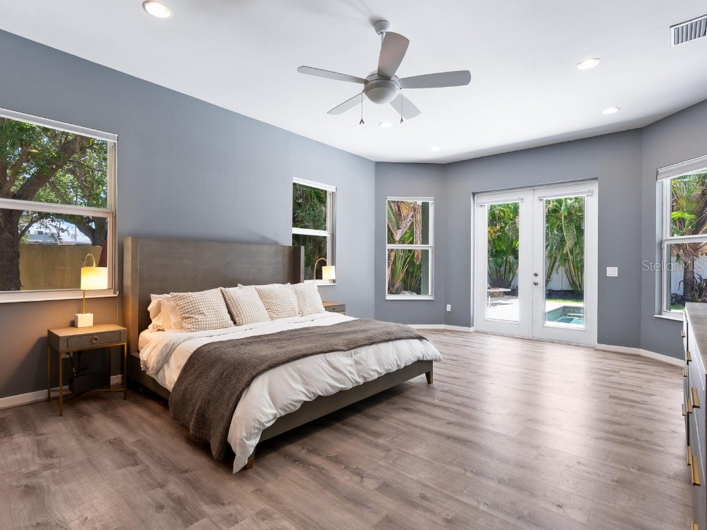 1760 Arlington Street Sarasota FL 34239 A4661996 image17