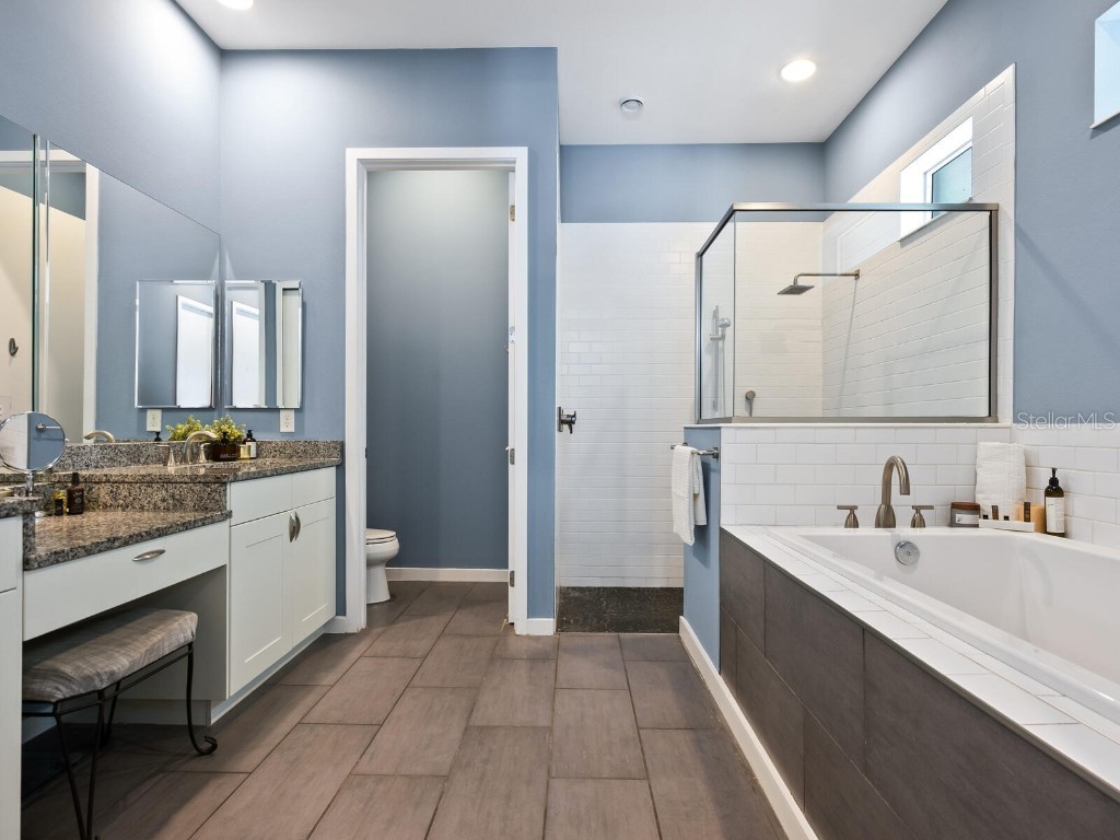 1760 Arlington Street Sarasota FL 34239 A4661996 image18