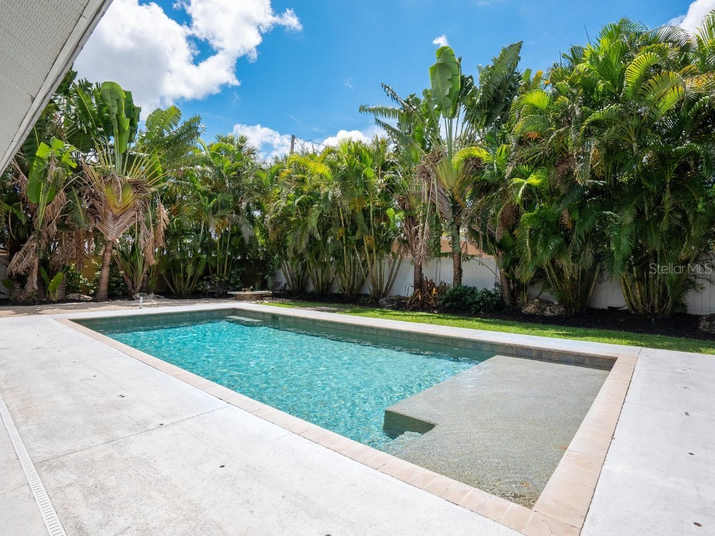 1760 Arlington Street Sarasota FL 34239 A4661996 image31