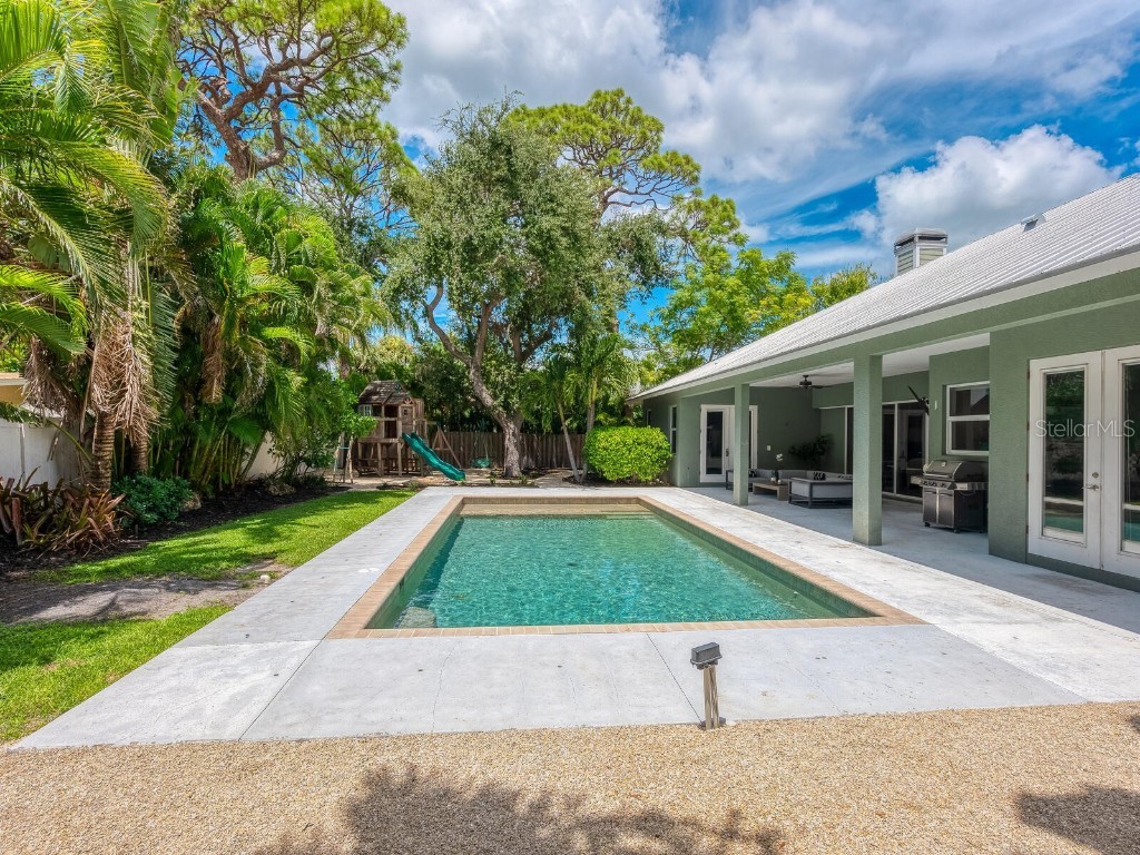 1760 Arlington Street Sarasota FL 34239 A4661996 image32