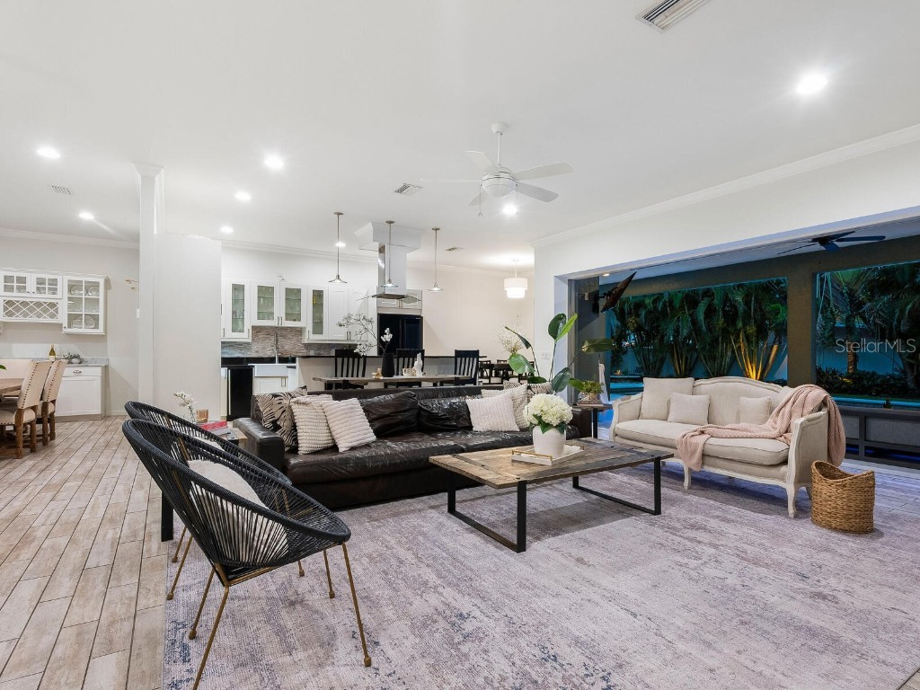 1760 Arlington Street Sarasota FL 34239 A4661996 image42