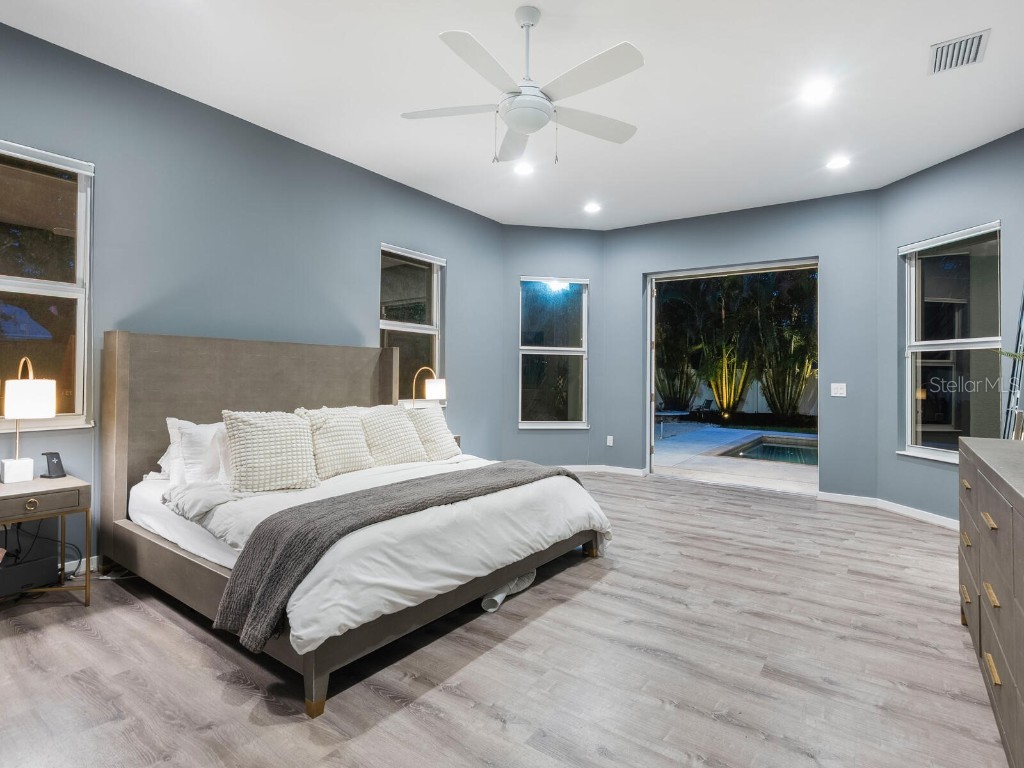 1760 Arlington Street Sarasota FL 34239 A4661996 image46