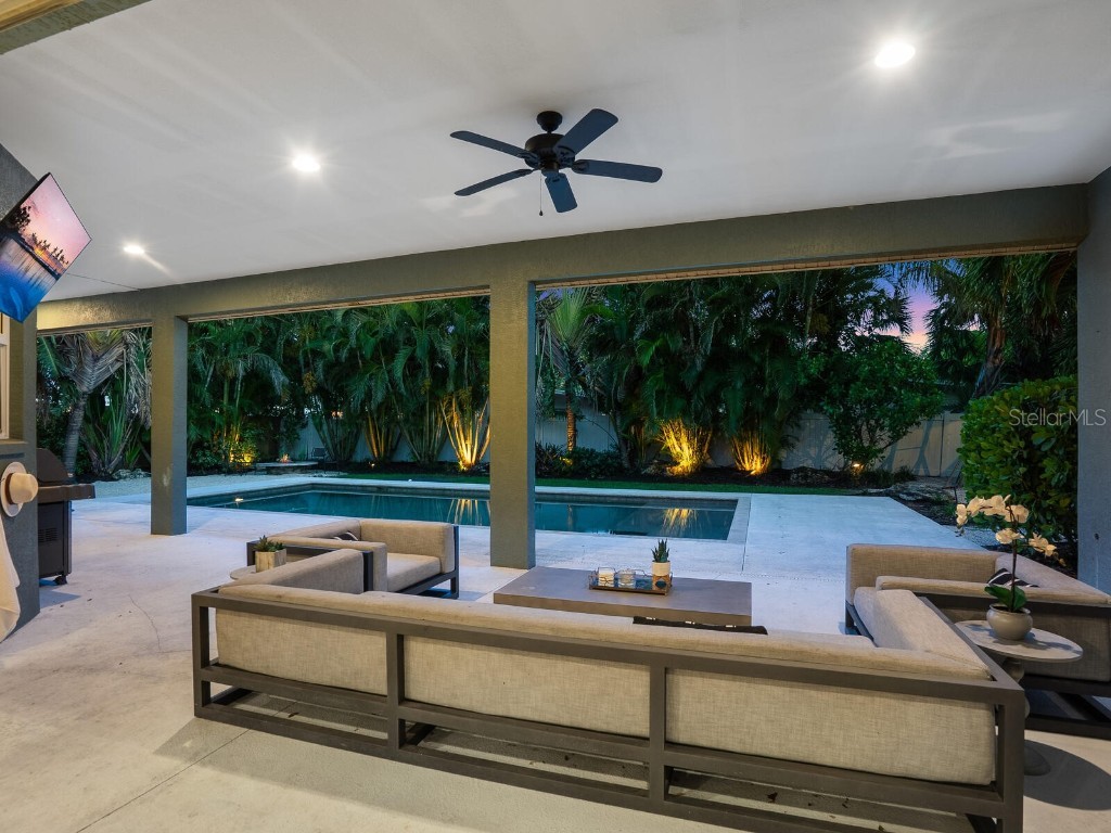 1760 Arlington Street Sarasota FL 34239 A4661996 image48