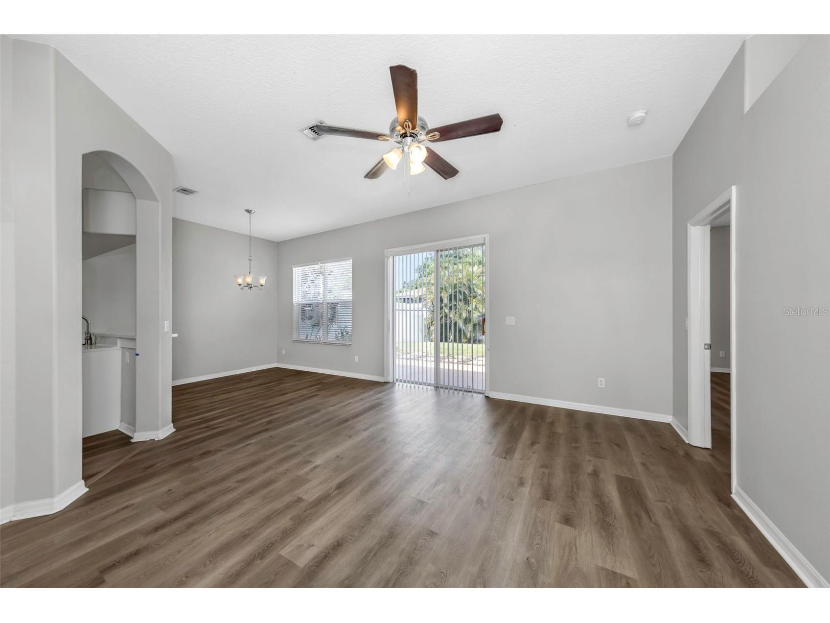 1760 Briland Street Tarpon Springs FL 34689 TB8514113 image4