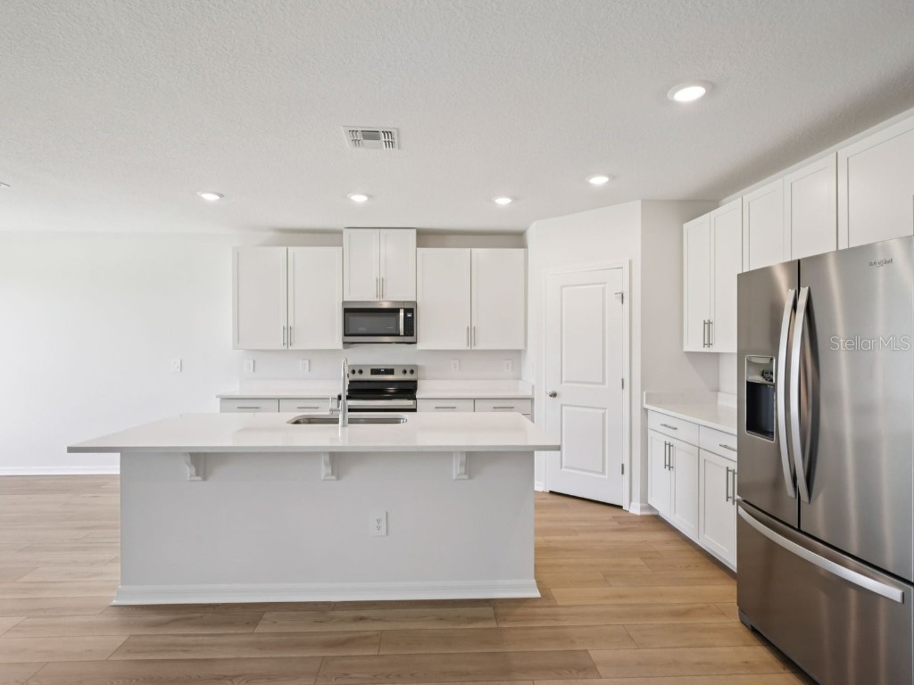 1760 Coolridge Place Zephyrhills FL 33541 O6358490 image8