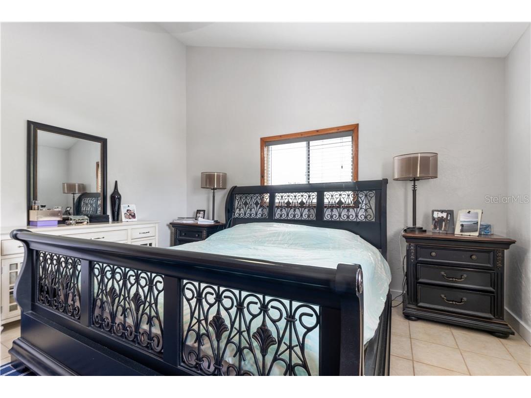 17601 1st Street E Redington Shores FL 33708 TB8514716 image15