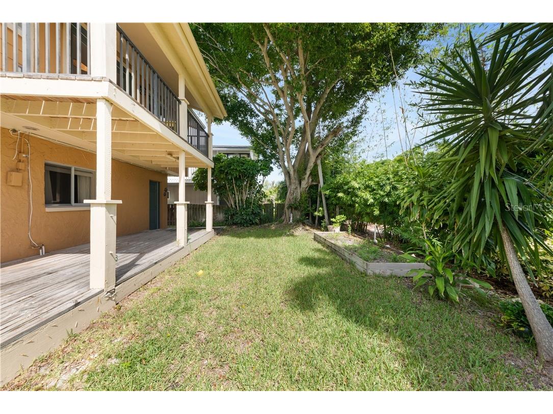 17601 1st Street E Redington Shores FL 33708 TB8514716 image30