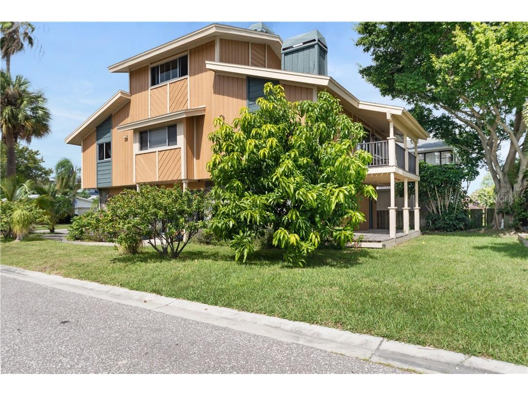 17601 1st Street E Redington Shores FL 33708 TB8514716 image32