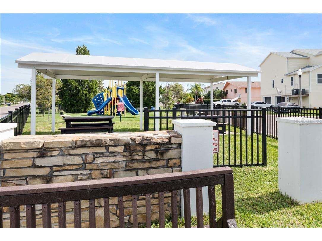 17601 1st Street E Redington Shores FL 33708 TB8514716 image33