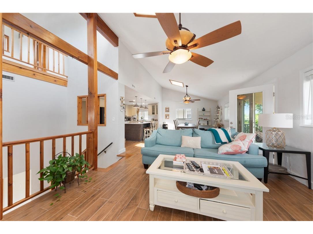 17601 1st Street E Redington Shores FL 33708 TB8514716 image4