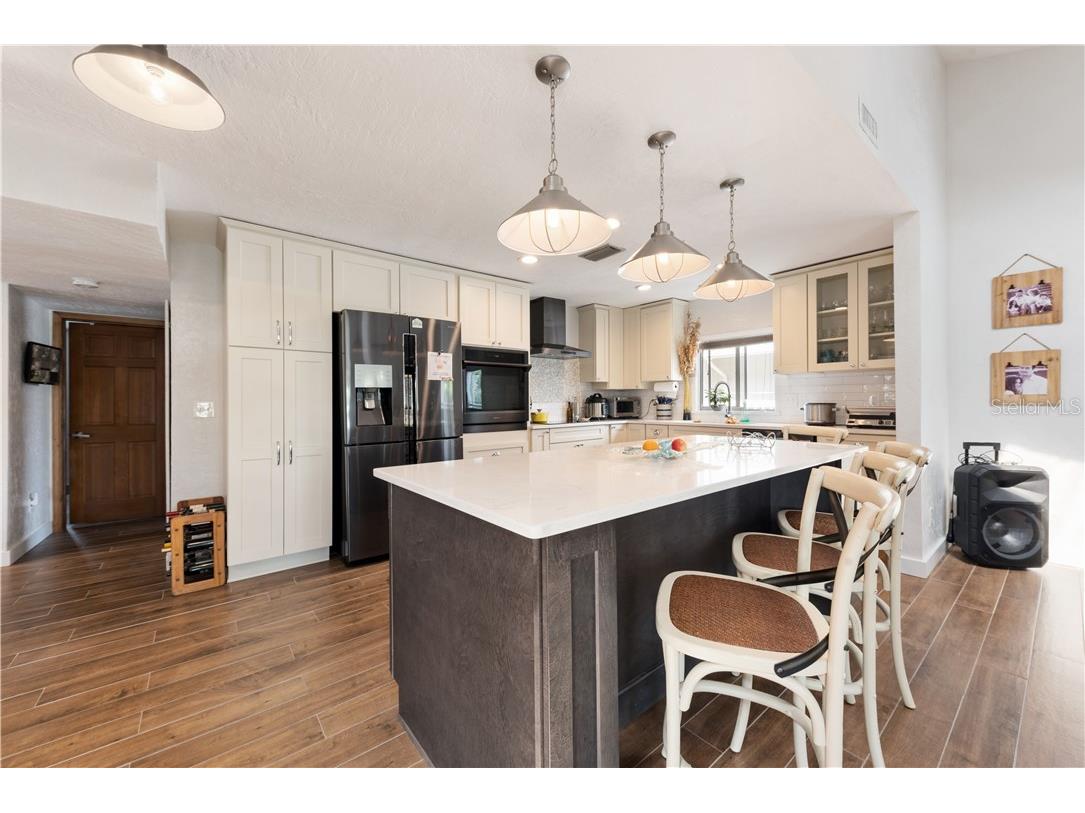 17601 1st Street E Redington Shores FL 33708 TB8514716 image9