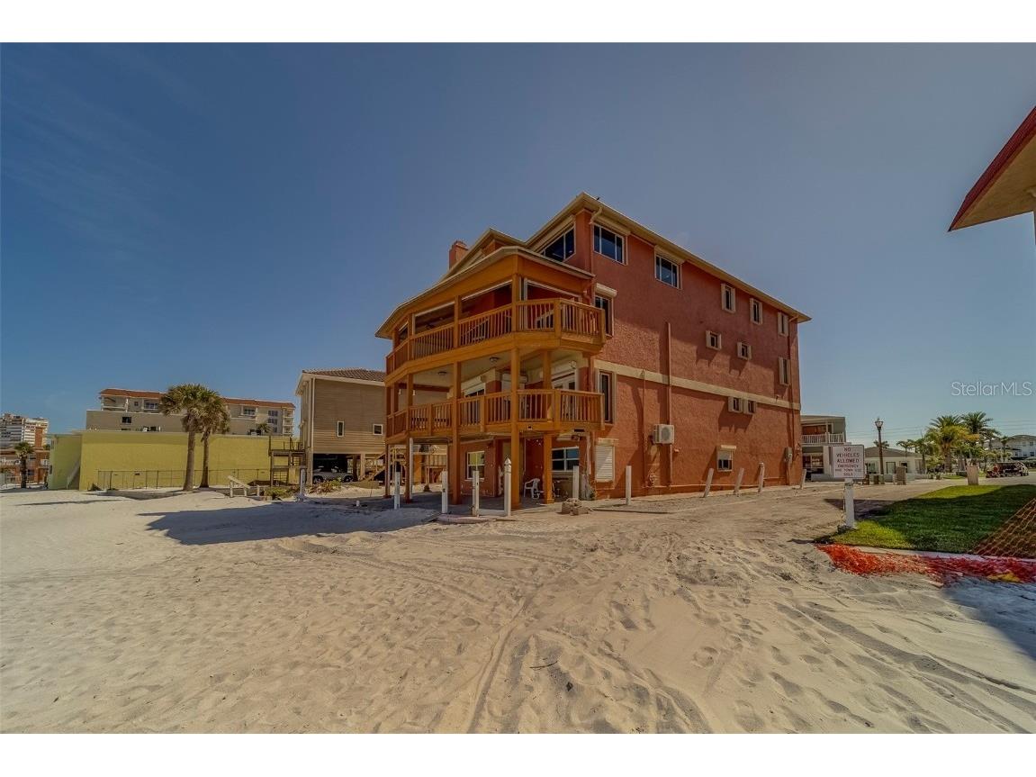 17606 Lee Avenue Redington Shores FL 33708 TB8385131 image1