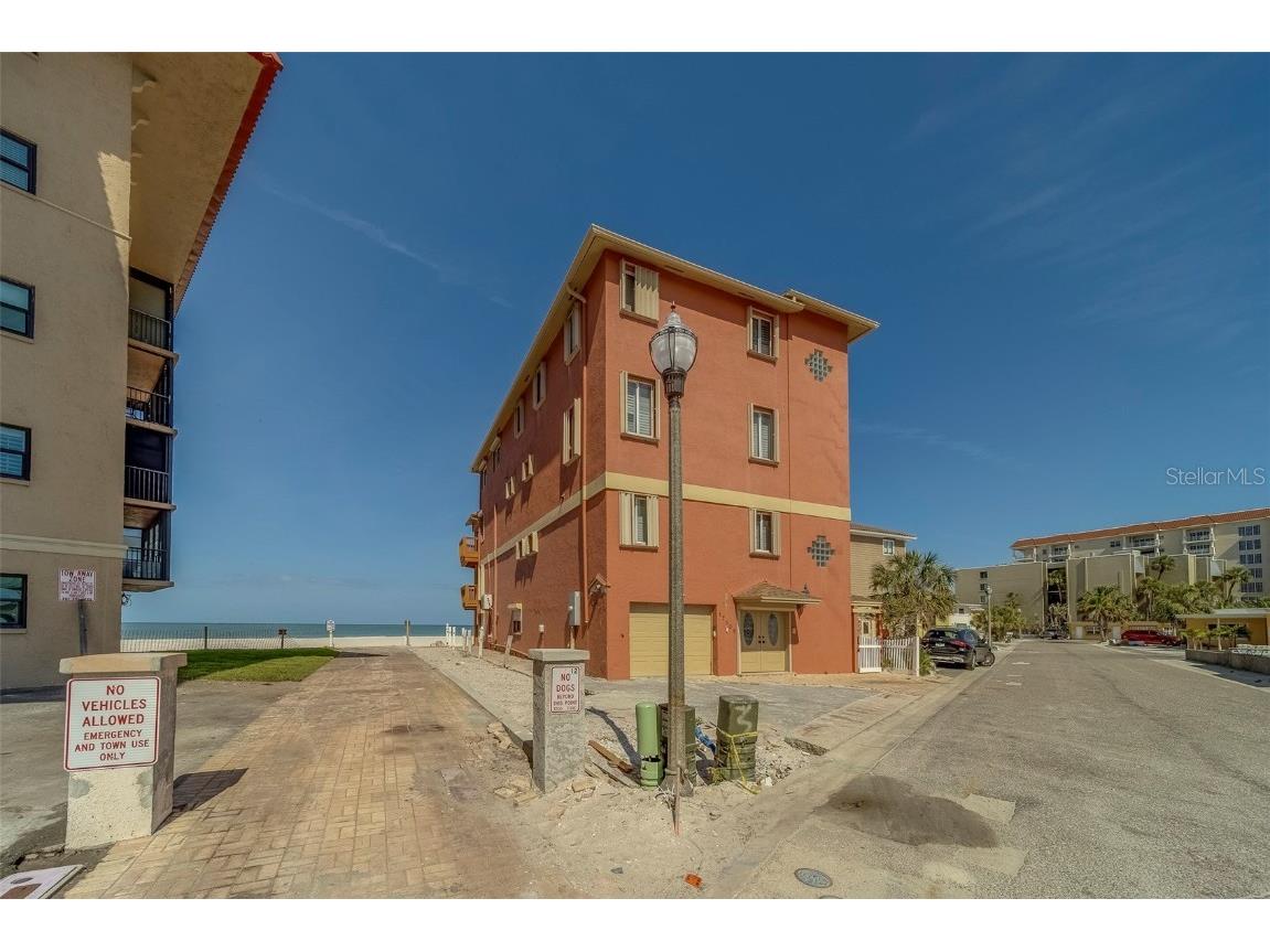 17606 Lee Avenue Redington Shores FL 33708 TB8385131 image14