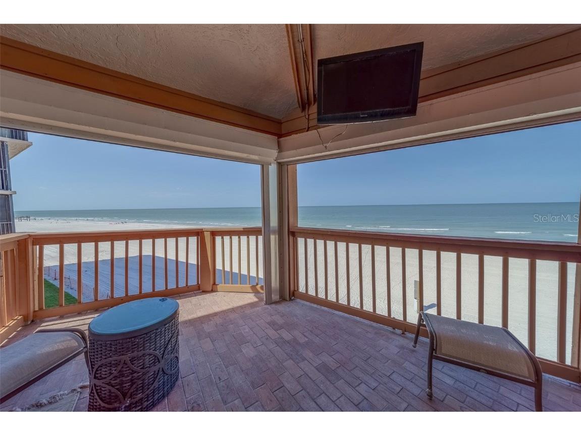 17606 Lee Avenue Redington Shores FL 33708 TB8385131 image3