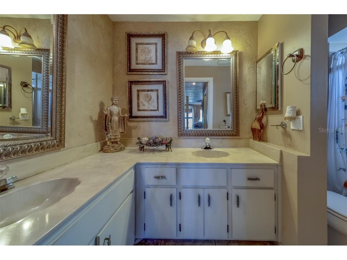 17606 Lee Avenue Redington Shores FL 33708 TB8385131 image33