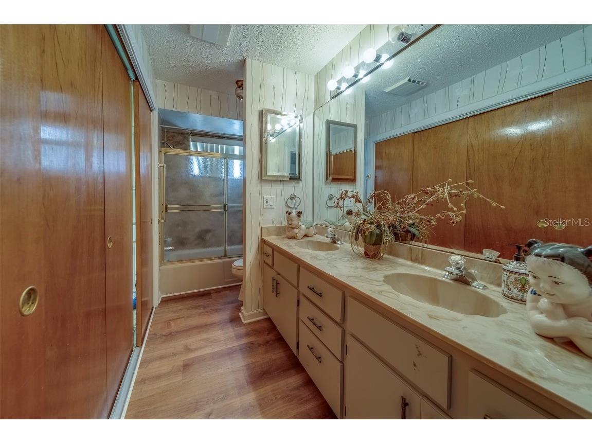 17606 Lee Avenue Redington Shores FL 33708 TB8385131 image37